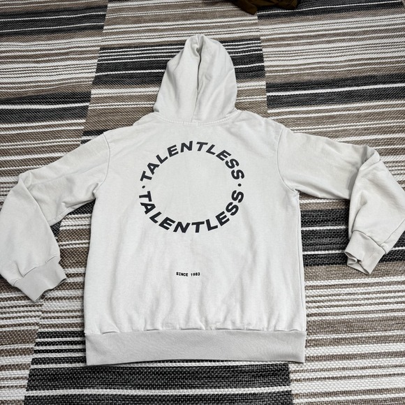 Talentless Hoodie Mens Medium Beige Pullover Graphic Kangaroo Pocket Since 1983 - Picture 8 of 13
